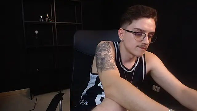 Chat XXX Live FelixStarkk