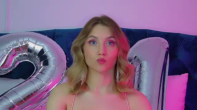 StacyEvances – Naživo XXX chat