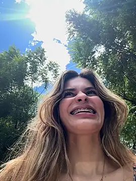 Czat XXX na żywo – cuteluci_