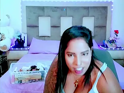 Chatroom XXX en direct de indiantopaz694u