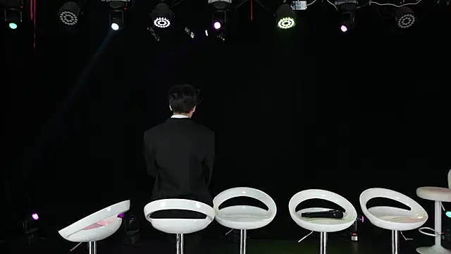 Chat XXX en directo de EXO-ONE