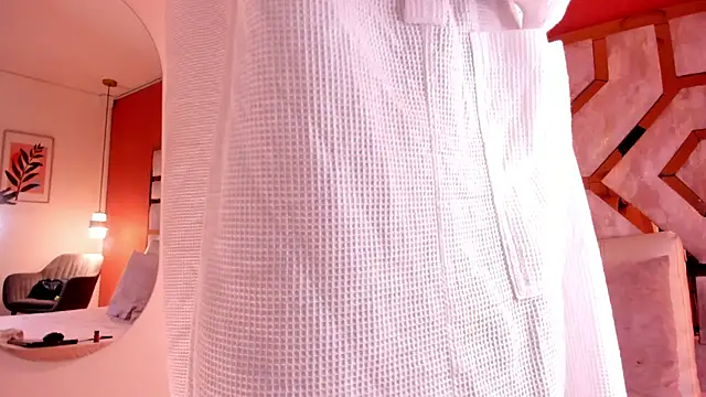 LOGAN_ADAMS27 即時 XXX 聊天