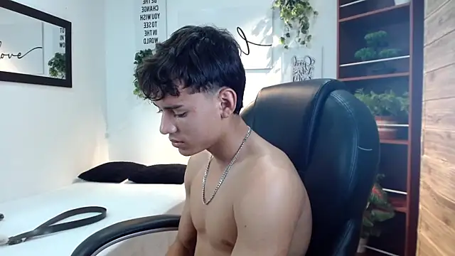 XXX chat uživo modela Ryan_grayx