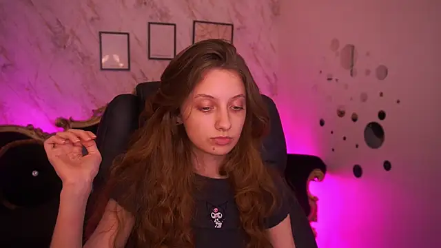 Chat XXX en directo de CuteeFoxy