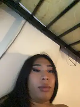แชท XXX สดของ hugecock_tamira