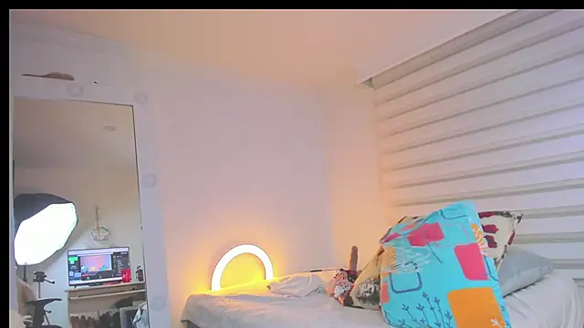 SharonVelvet Chat XXX in diretta