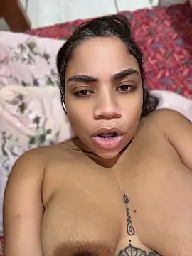 Chat +18 de Morenacarioca3 ao vivo