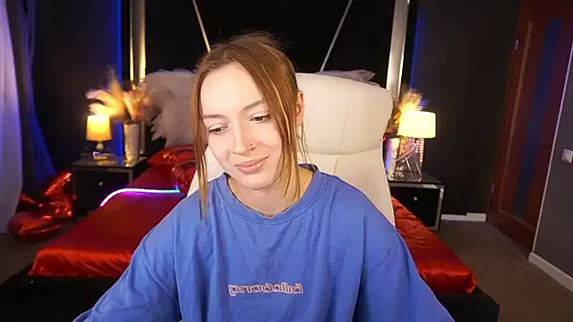 LizzaMoonn élő XXX-chatje