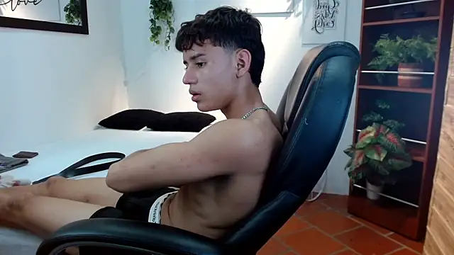 Chatroom XXX en direct de Ryan_grayx