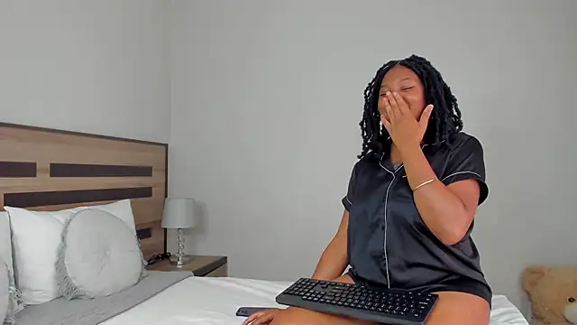 Renee-18 Live XXX Chat