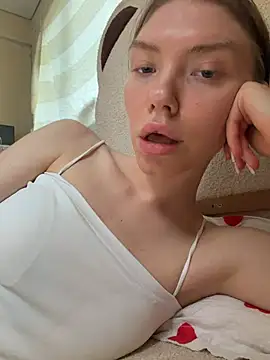 Lisaaa_Alisa XXX чат на живо