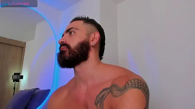 Jotace001's Live XXX Chat