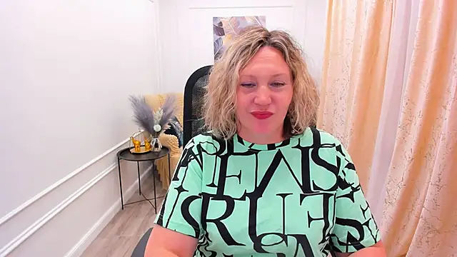 NinaStarle: απευθείας συνομιλία ΧΧΧ
