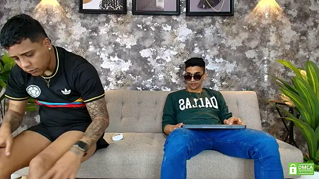 Živý XXX chat Alejandro_and_Deiby