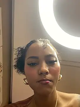 XXX chat uživo modela LizStorm_