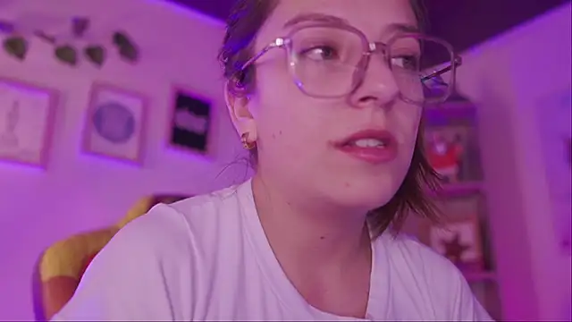 Czat XXX na żywo – milly_kenner