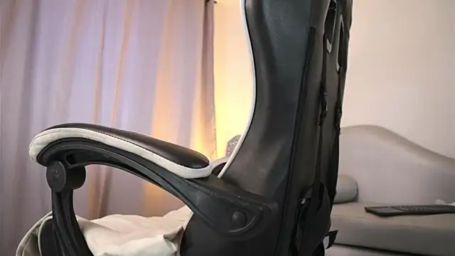 Velvet_Raze Live XXX-Chat
