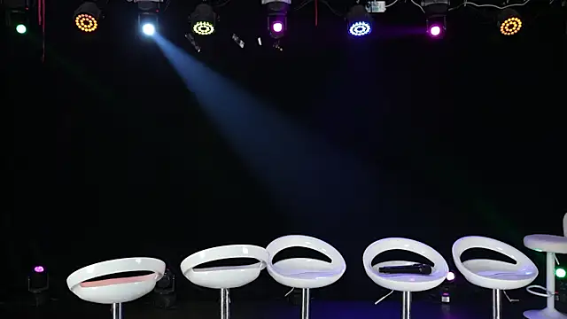 Chatroom XXX en direct de EXO-ONE
