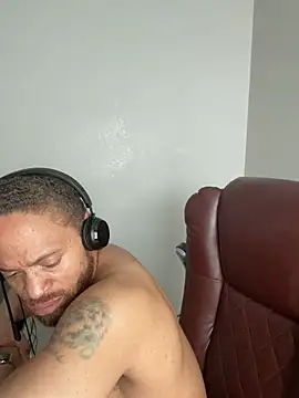 Fathero1time's Live XXX Chat
