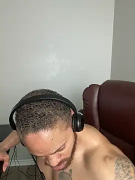 Fathero1time Live XXX-Chat