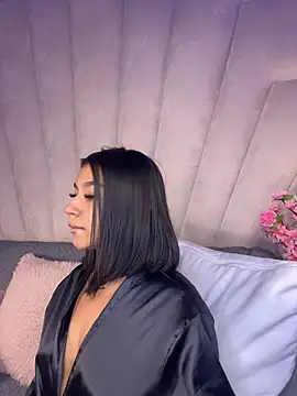 AlyssaRay XXX чат на живо