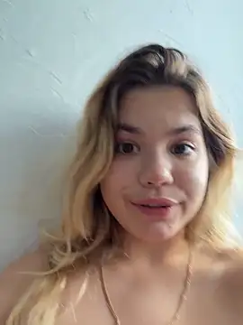 XXX chat uživo modela Liiimeee