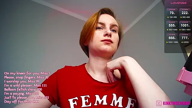 XXX chat uživo modela KinkyMissCherry