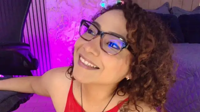 JuliRamirez 现场XXX聊天