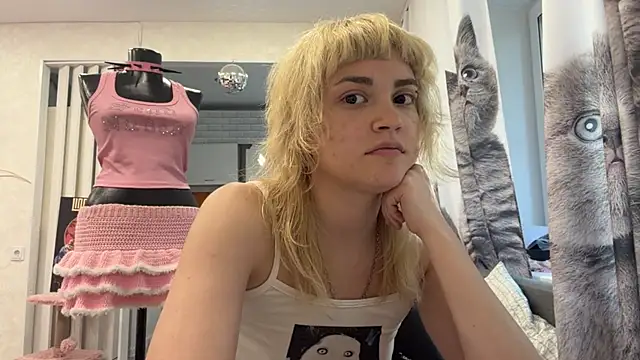 FreedaDeloach live XXX chat