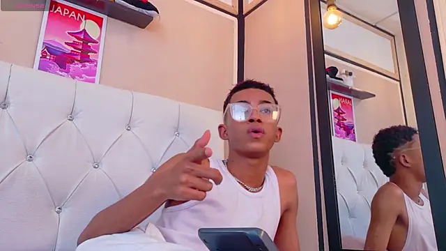 patrick_lovee's Live XXX Chat