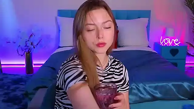 XXX chat uživo modela Ava_Loone