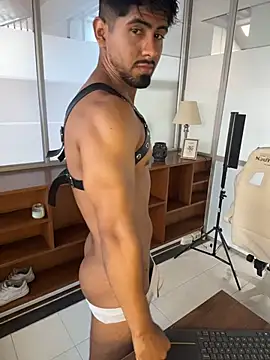 Teaserhoussejj_ Chat XXX live