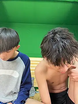 DD-101's Live XXX Chat