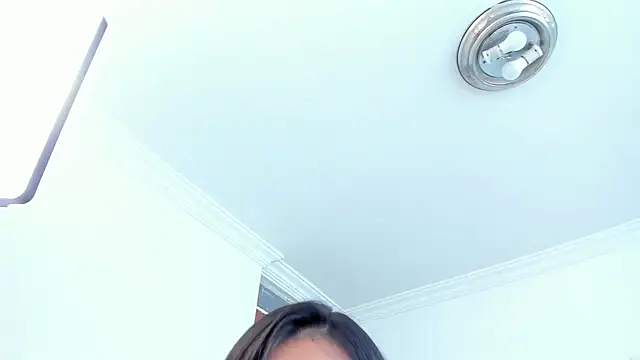 Chat +18 de canelleGarces ao vivo