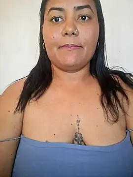 DEISY_8670's Live XXX Chat