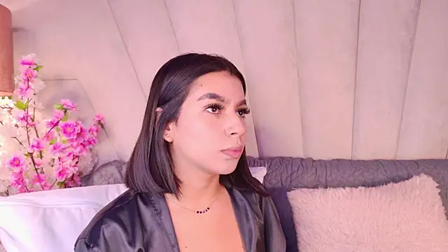 AlyssaRay's Live XXX Chat