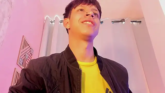 Ethan_qop Chat XXX in diretta