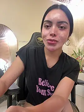 TS-SimplyTheBest Live XXX-Chat