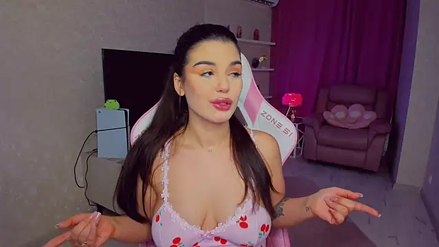 AlluringAriel Chat XXX in diretta