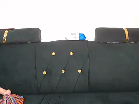Chat +18 de curvymarl ao vivo