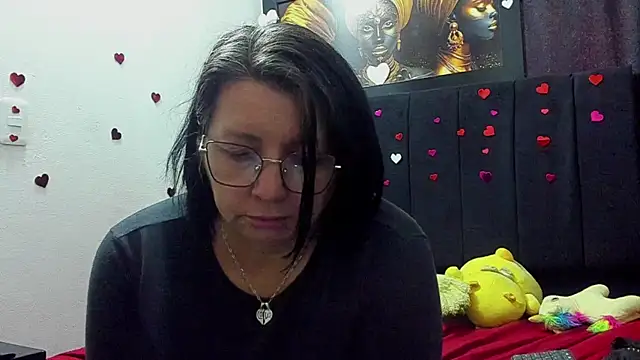 Evaaross_2345 live XXX chat
