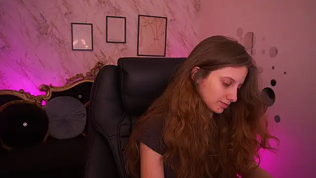 CuteeFoxy Live XXX Chat