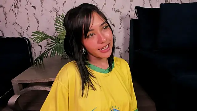 Fiorelaa_ 现场XXX聊天
