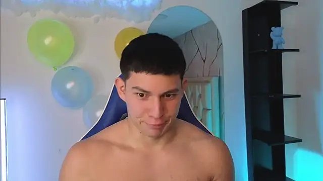JamesCr_'s Live XXX Chat