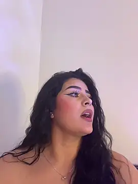 Kariina__69 即時 XXX 聊天