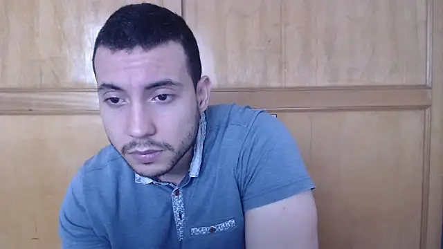 Armando_2002 Chat XXX live