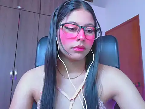 _ALLYSON18_'s Live XXX Chat