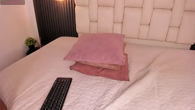 kristakinnky's Live XXX Chat