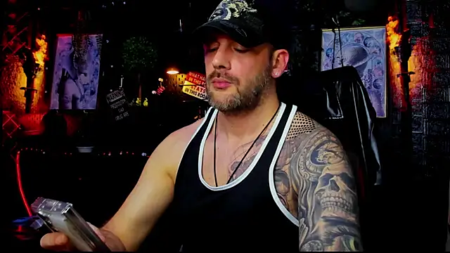 Онлайн чат XXX LexHardy