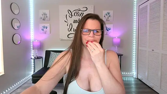 Chatroom XXX en direct de ClassySamantha